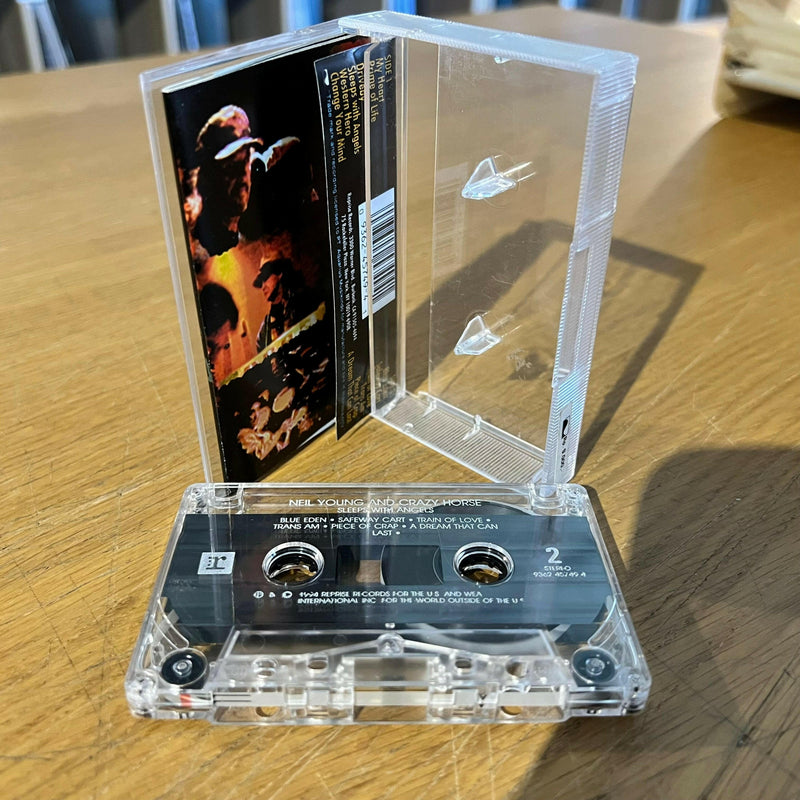 Neil Young - Sleeps With Angels - Cassette